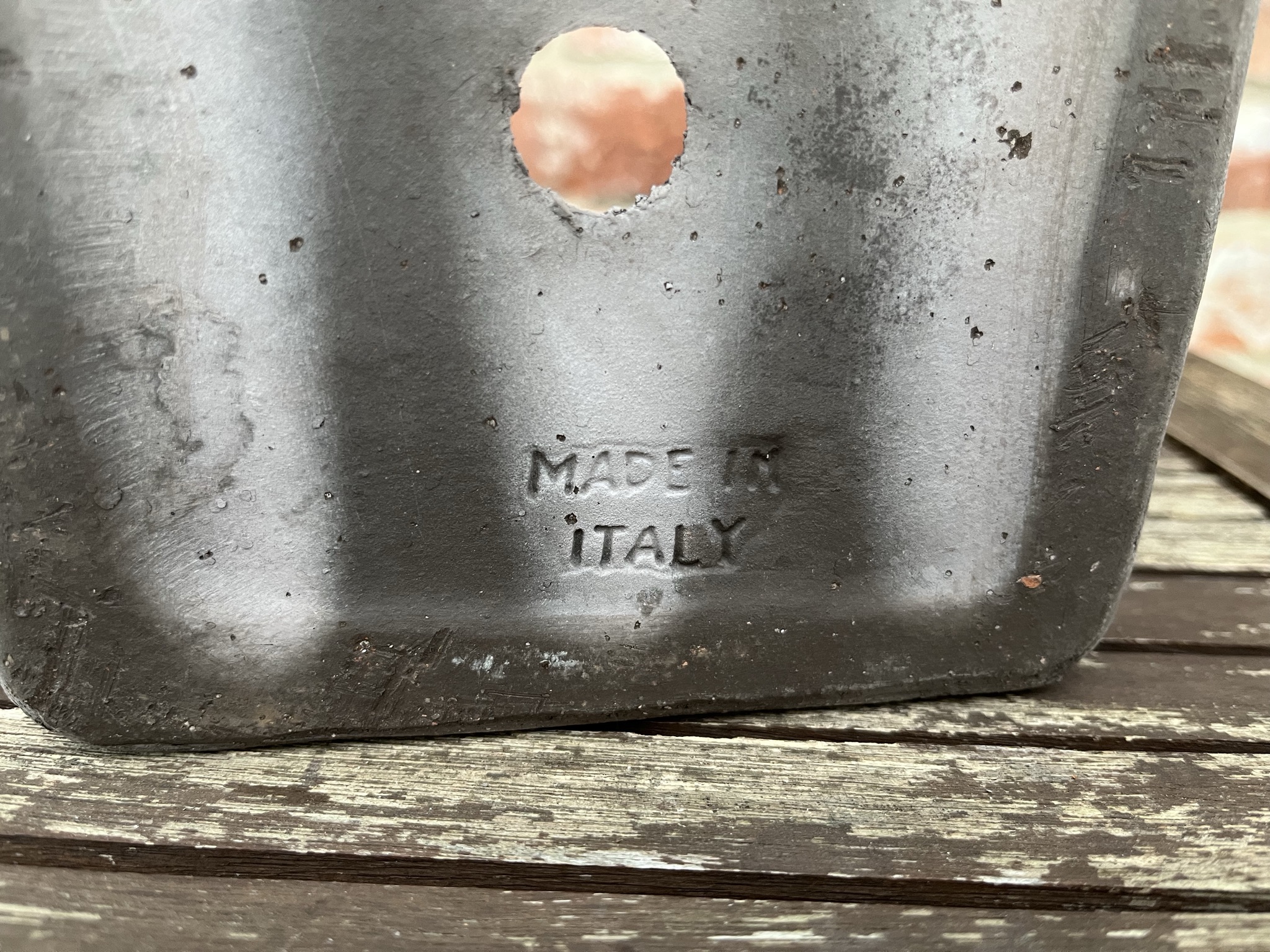 Zestaw doniczek Etrusco z czarnej terakoty – Ciotola Etrusco, Cassetta Etrusco, Cubo Etrusco - obrazek 6