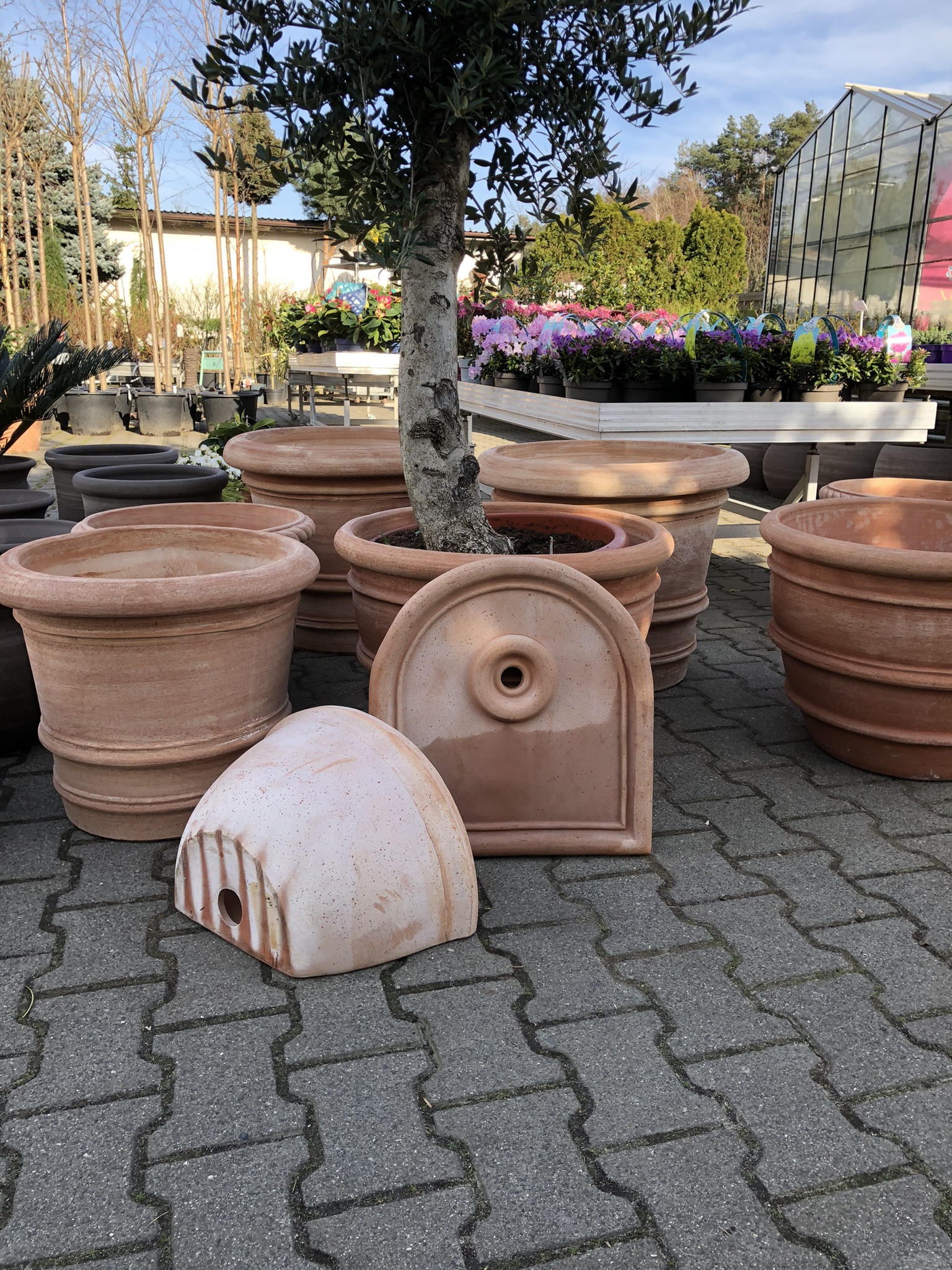 Fontana "Panello Rosso" - osłona ujęcia wody lub fontanna, zestaw z misą - 45 cm x 26 cm x 66 cm - obrazek 4