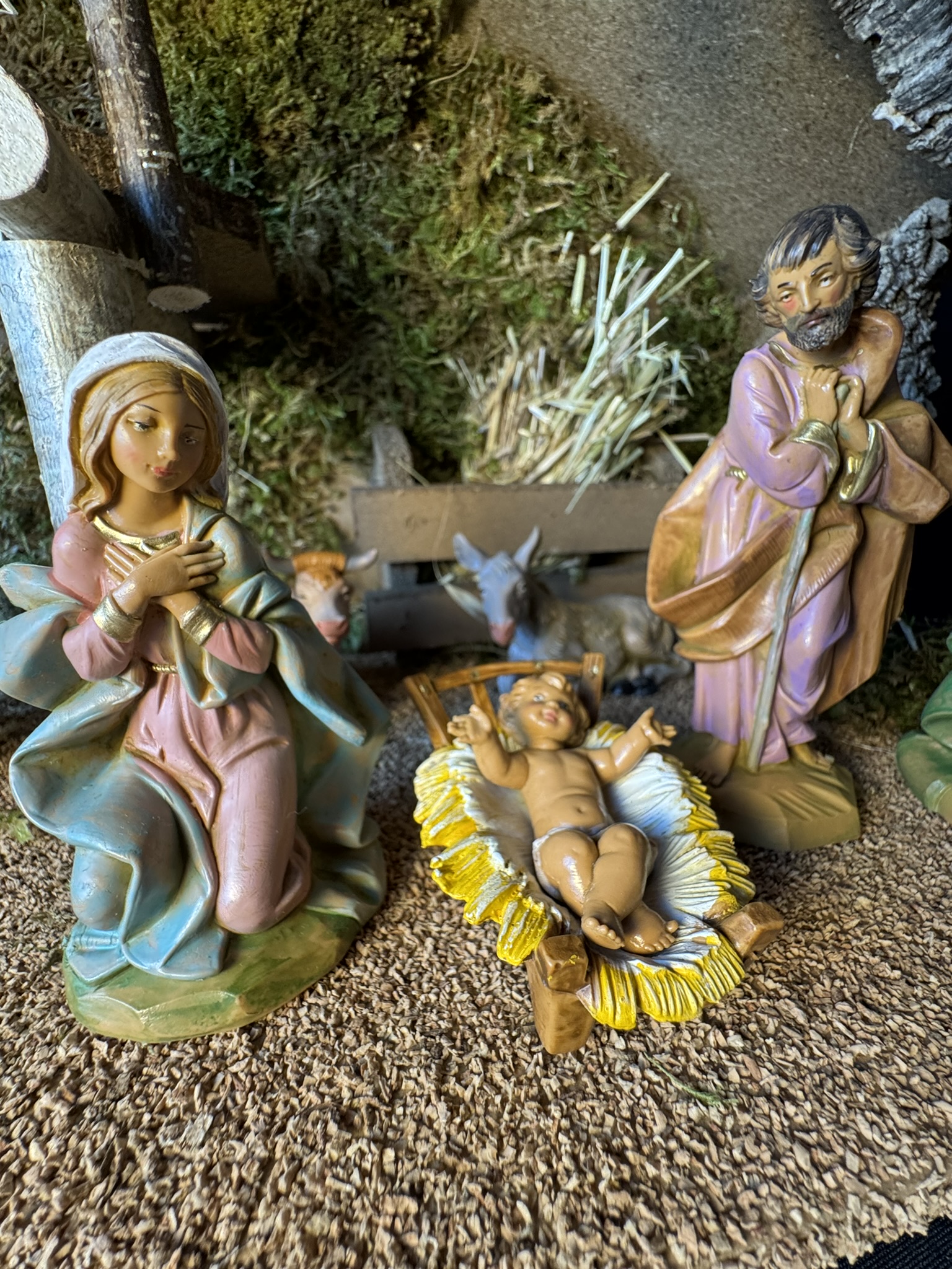 Szopka Bożonarodzeniowa Fontanini nr 517 – 46×22×27h cm - obrazek 5