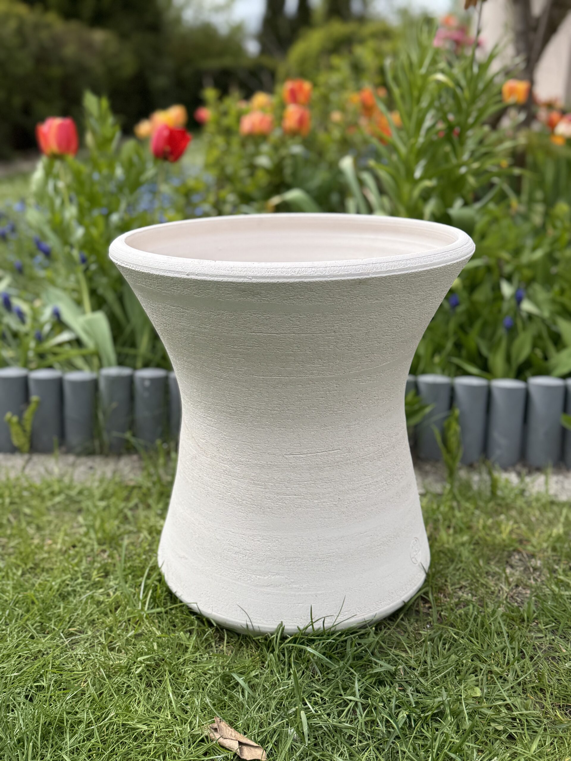 Donica z białej terakoty Vaso Giro Bianco 40 × 40 cm – ręcznie wykonana we Włoszech